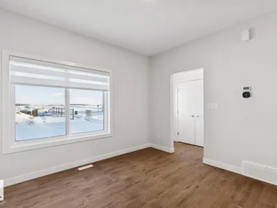 1081 BERG PL photo 13