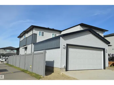 1081 BERG PL photo 25