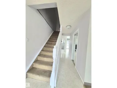 3801 33 AV photo 13