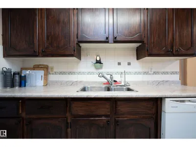 #58 2020 105 ST NW photo 12
