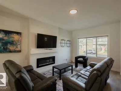 22519 88 AV NW photo 6