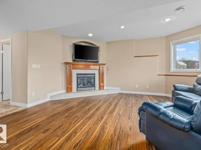 215 WESTERRA PT photo 46
