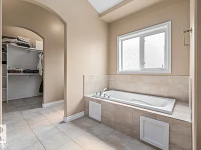 215 WESTERRA PT photo 39
