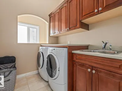 215 WESTERRA PT photo 41