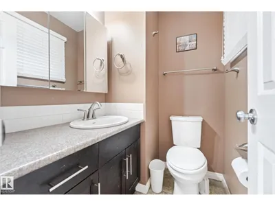 3963 57 ST NW photo 21