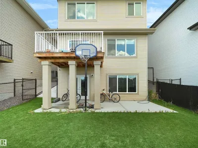 4615 175 AV NW photo 12