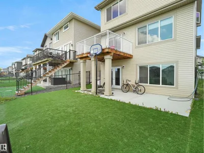 4615 175 AV NW photo 13