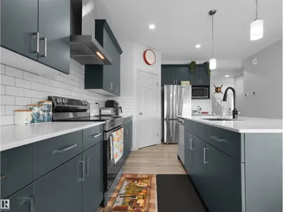 4615 175 AV NW photo 25