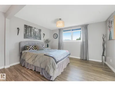 14115 70 ST NW photo 24