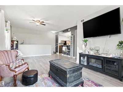 #73 3040 SPENCE WD SW photo 16