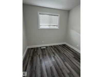 7604 7606 75 ST NW photo 12