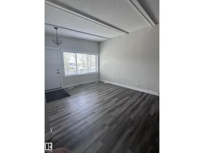 7604 7606 75 ST NW photo 17