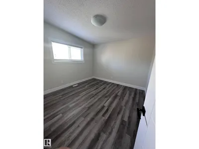 7604 7606 75 ST NW photo 22