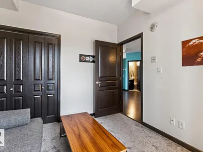 #801 9707 106 ST NW photo 19