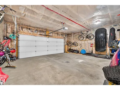 8922 77 AV NW photo 50