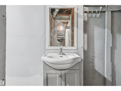 13223 85 ST NW photo 20