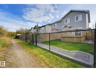 12250 173A AV NW photo 34