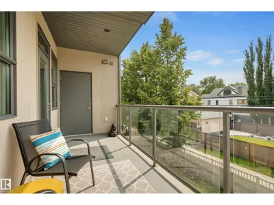 #104 9603 98 AV NW photo 27