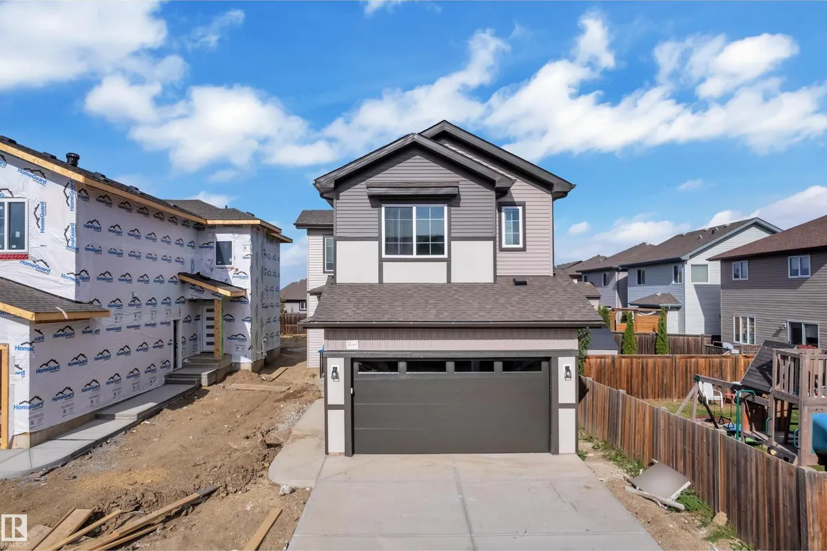 58 SILVERSTONE DR exterior