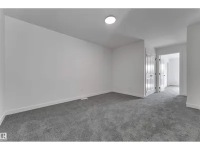 58 SILVERSTONE DR photo 20