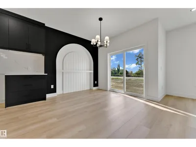 261 Linden LO photo 13