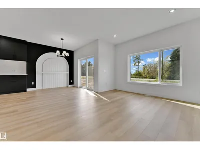 261 Linden LO photo 14