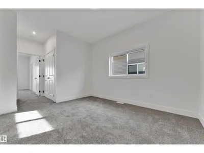 261 Linden LO photo 21