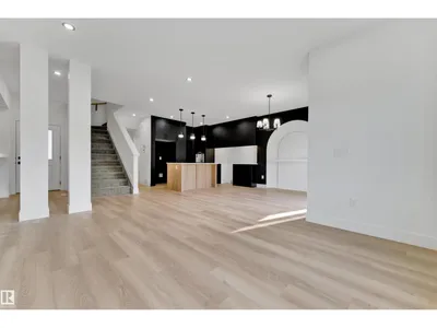 261 Linden LO photo 7