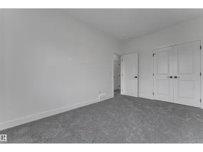 247 Linden LO photo 33