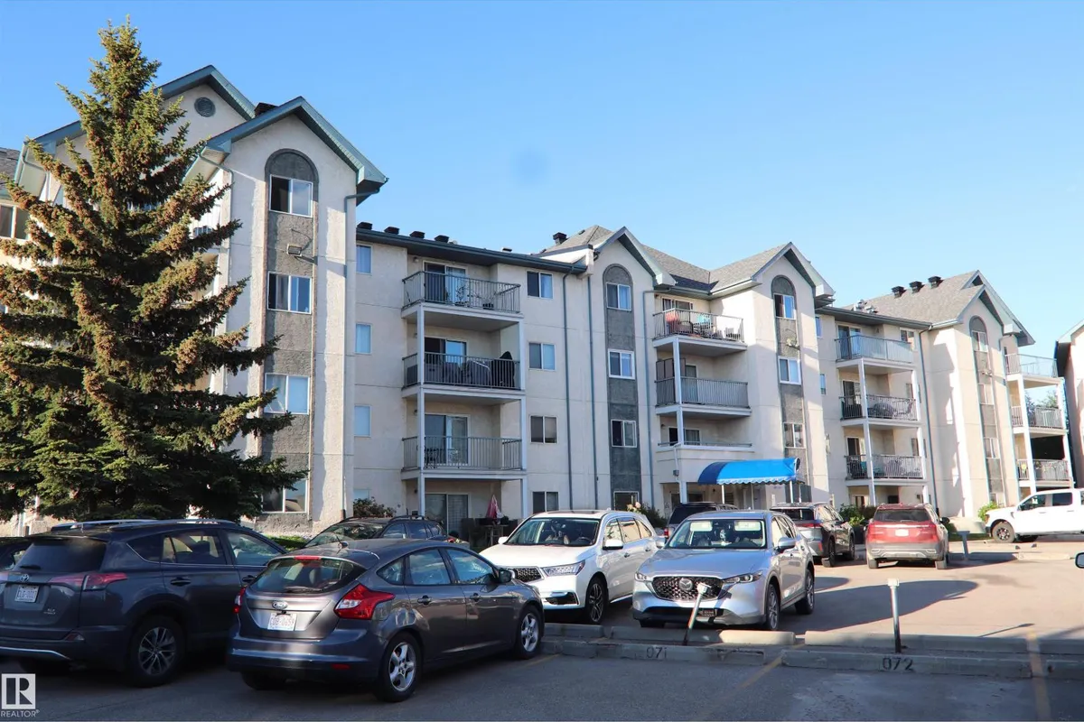 #421 6720 158 AV NW exterior
