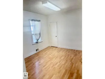 11922 69 ST NW photo 17