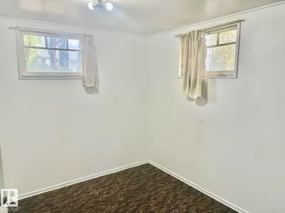 11922 69 ST NW photo 22