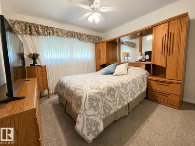 10315 44 ST NW photo 6