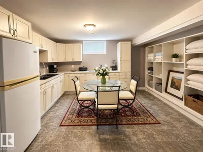 10315 44 ST NW photo 9