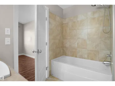 3863 170 AV NW photo 28