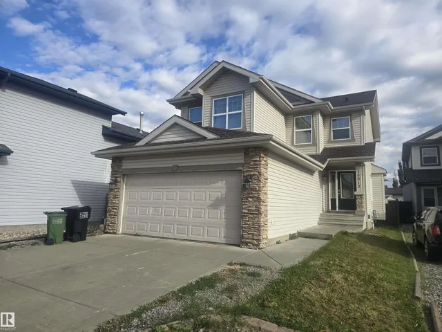 13812 149 AV NW, Edmonton