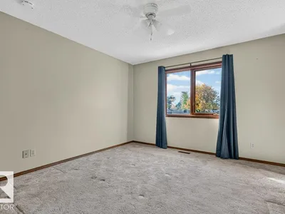 3740 60 ST NW photo 24