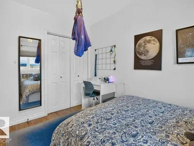 5412 90A AV NW photo 22