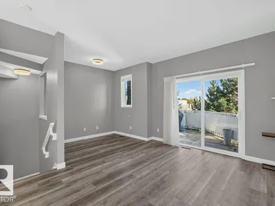 #12 320 SECORD BV NW photo 14