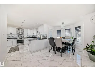 4608 43 AV NW photo 12