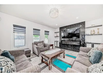4608 43 AV NW photo 13