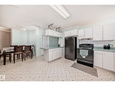 4608 43 AV NW photo 39