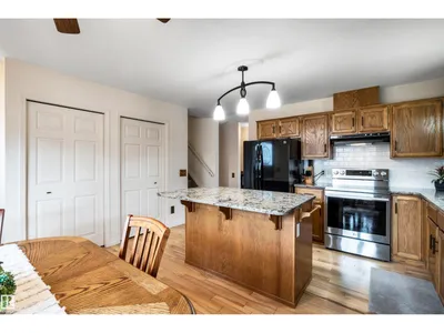 17832 93 ST NW photo 11