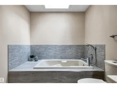 17832 93 ST NW photo 21