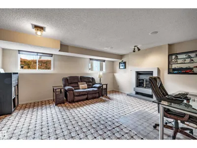 17832 93 ST NW photo 22