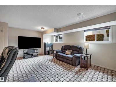 17832 93 ST NW photo 23