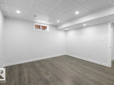 2311 146 AV NW photo 25