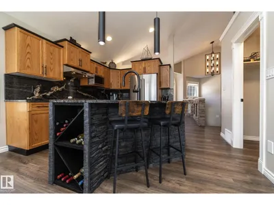 10416 148 ST NW photo 13