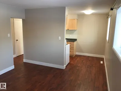 11812 45 ST NW photo 20