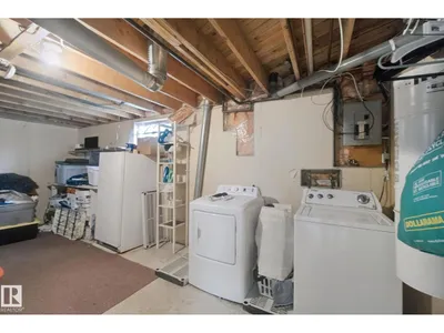 10824 35 AV NW photo 40